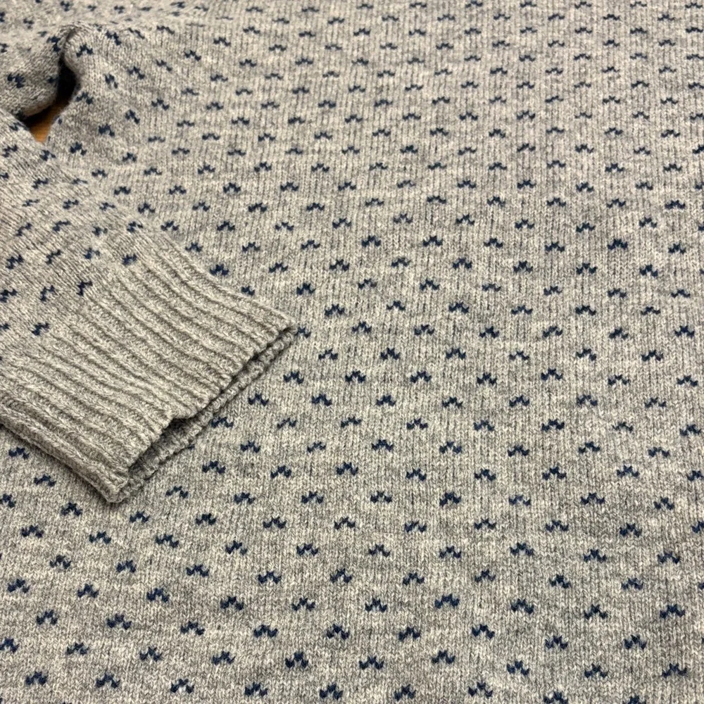 J. Crew Men's Gray and Navy Crewneck Sweater 100% Lambs Wool - Picture 5 of 8